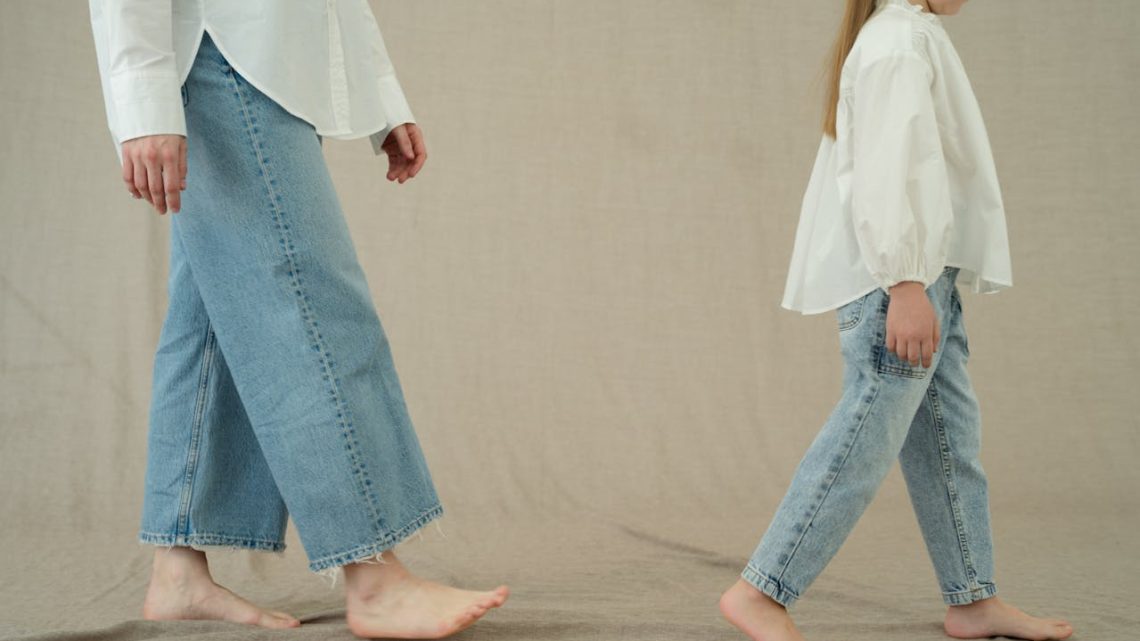 Comment porter le jean mom avec style : astuces et conseils